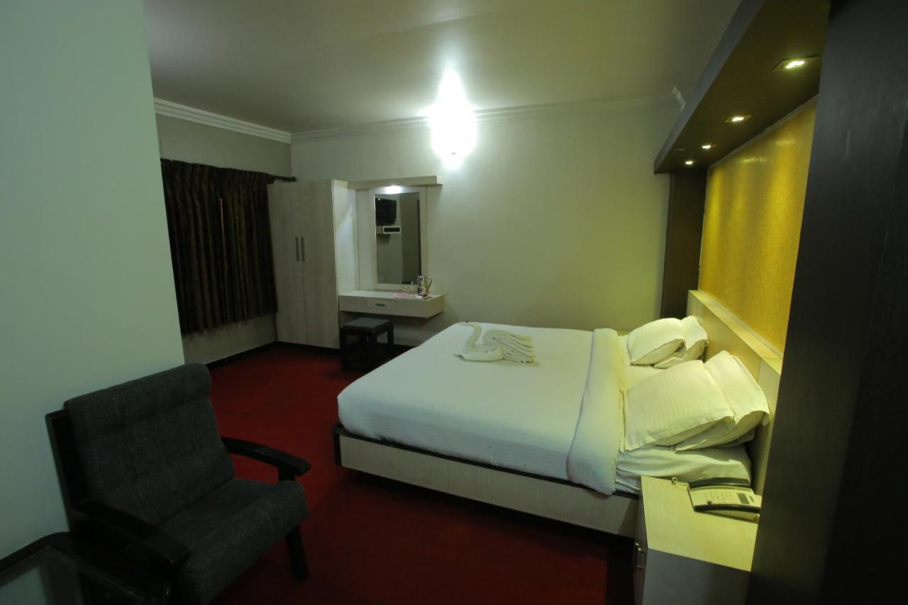 Hotel City Palace Utakamand Zewnętrze zdjęcie